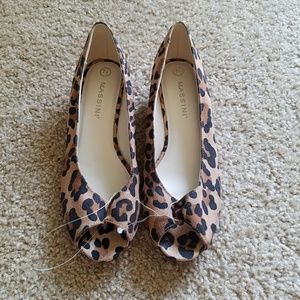 Cheetah Print Flats/1 in heel NWOT